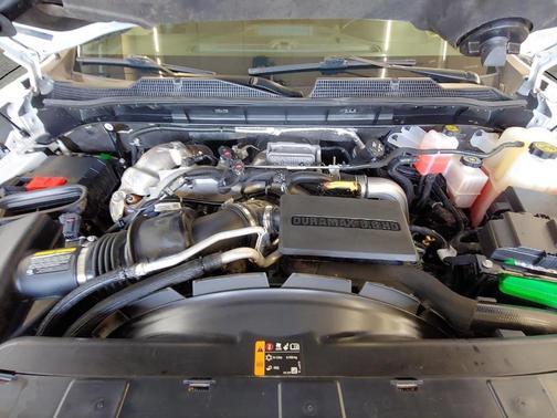 Summit White 2022 Chevrolet Silverado 2500 LT