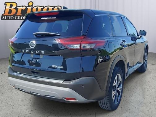Black 2021 Nissan Rogue SV