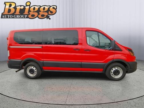 2022 Ford Transit-150 XL