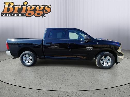 2021 RAM 1500 Classic SLT