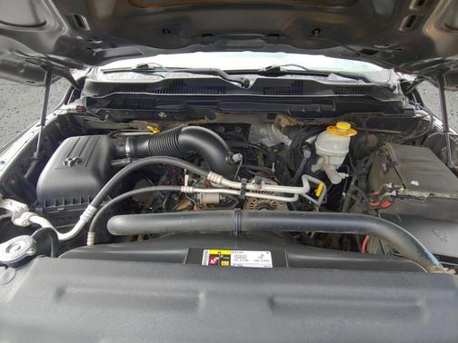 2013 RAM 1500 SLT