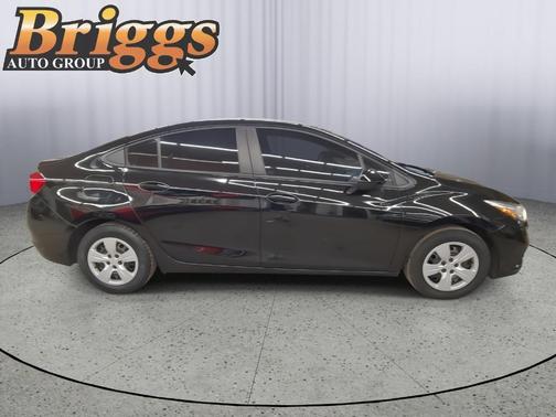 2018 Chevrolet Cruze LS