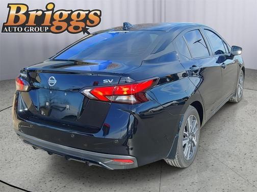 2021 Nissan Versa 1.6 SV