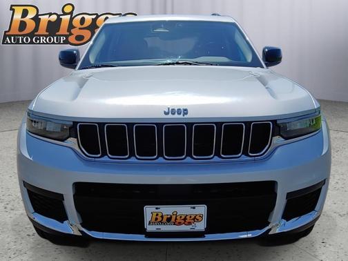 Silver Zynith 2023 Jeep Grand Cherokee L Laredo