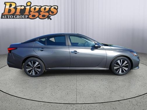 Gun Metallic 2022 Nissan Altima 2.5 SV