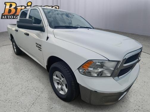 2023 RAM 1500 Classic SLT