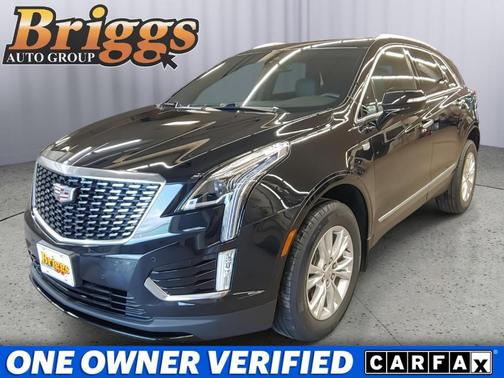 Stellar Black Metallic 2021 Cadillac XT5 Luxury