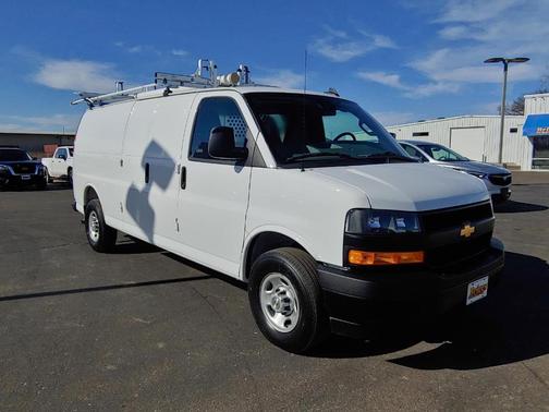 2025 Chevrolet Express 2500 Work Van