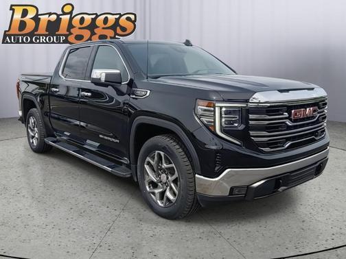 Onyx Black 2023 GMC Sierra 1500 SLT