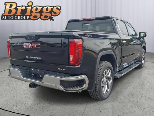 Onyx Black 2023 GMC Sierra 1500 SLT