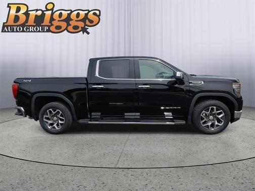 Onyx Black 2023 GMC Sierra 1500 SLT