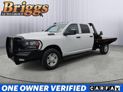 Bright White Clearcoat 2023 RAM 2500 Tradesman