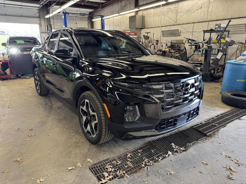 Phantom Black 2023 Hyundai SANTA CRUZ 2.5T Limited