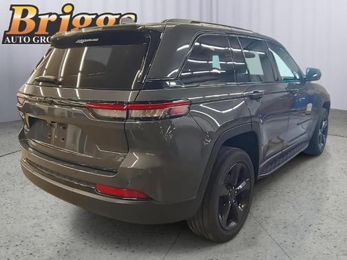 2024 Jeep Grand Cherokee Laredo