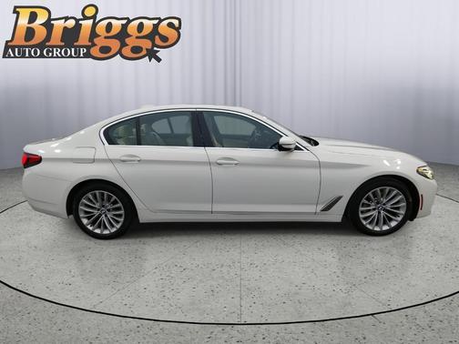 2022 BMW 530 i xDrive