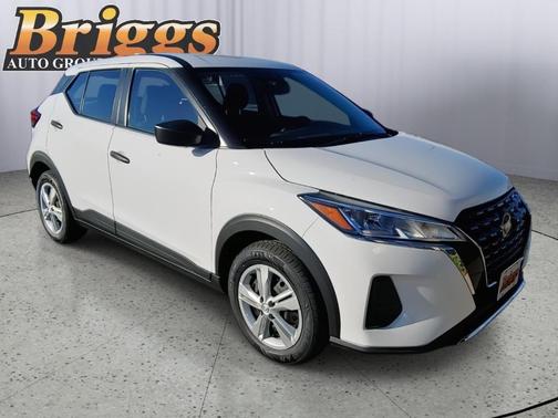 2022 Nissan Kicks S