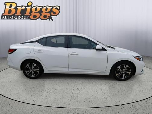 Cloud White 2023 Nissan Sentra SV