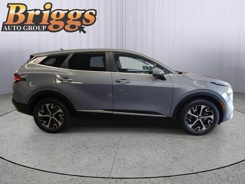 Everlasting Silver 2023 Kia Sportage EX