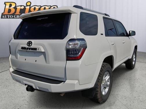 2022 Toyota 4Runner SR5 Premium