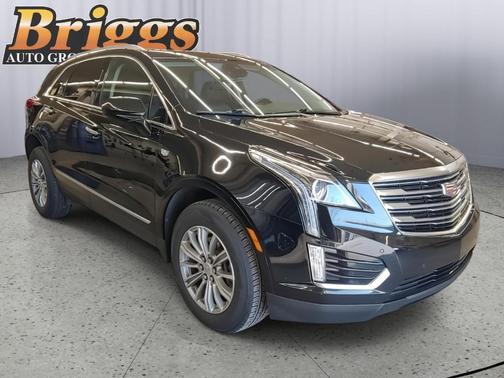 Stellar Black Metallic 2019 Cadillac XT5 Luxury