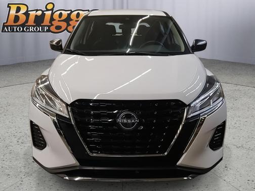 2023 Nissan Kicks S