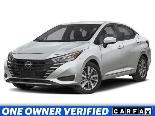 Brilliant Silver Metallic 2025 Nissan Versa 1.6 SV
