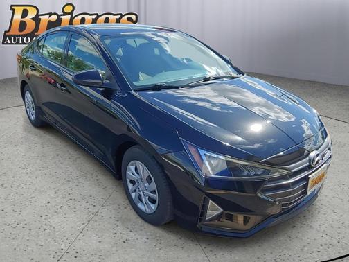 2019 Hyundai ELANTRA SE