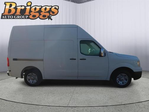 2018 Nissan NV Cargo NV2500 HD SV V6/SV V8