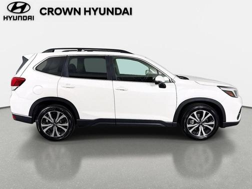 Crystal White Pearl 2019 Subaru Forester Limited