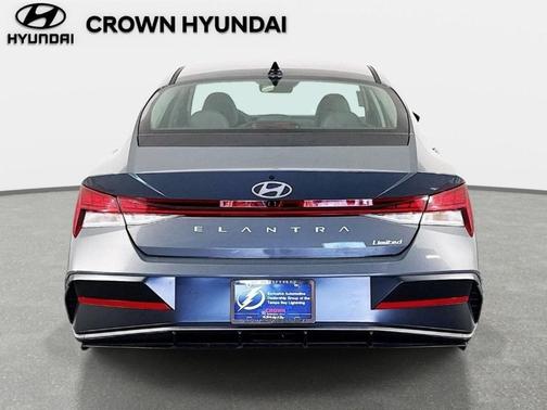 Ecotronic Gray 2026 Hyundai ELANTRA Limited