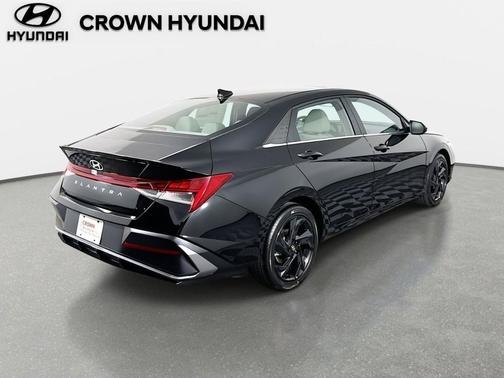 Abyss Black 2026 Hyundai ELANTRA Sport