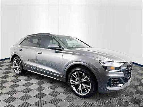 2021 Audi Q8 55 Premium