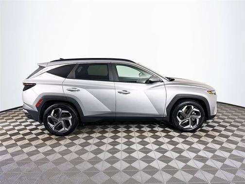 Shimmering Silver 2024 Hyundai TUCSON SEL