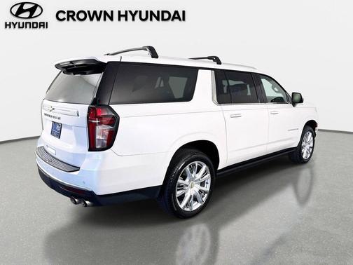 Iridescent Pearl Tricoat 2021 Chevrolet Suburban 4WD High Country