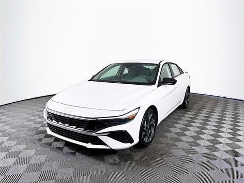 2025 Hyundai ELANTRA HEV SEL Sport