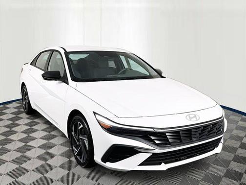 2025 Hyundai ELANTRA HEV SEL Sport