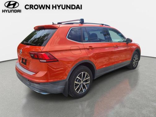 Orange Metallic 2019 Volkswagen Tiguan 2.0T SE