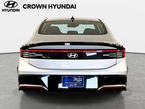 2026 Hyundai SONATA SEL