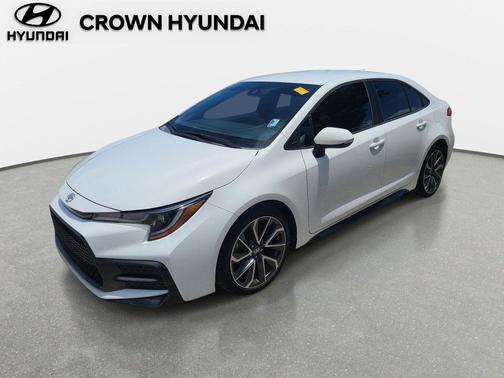 Super White 2021 Toyota Corolla SE