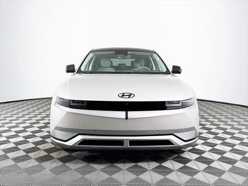 2024 Hyundai IONIQ 5 SE