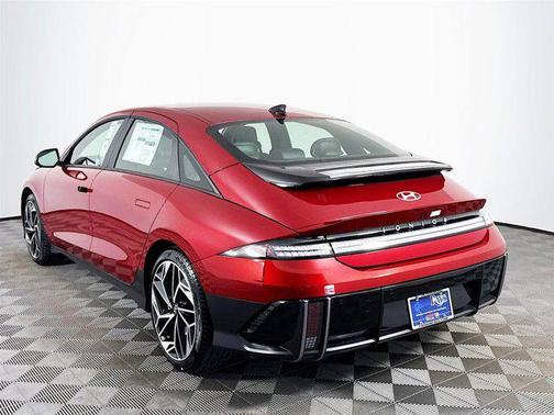 2025 Hyundai IONIQ 6 SEL