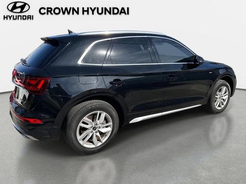 2022 Audi Q5 45 S line Premium