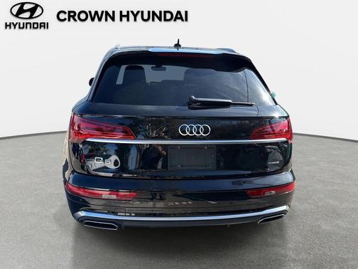 2022 Audi Q5 45 S line Premium