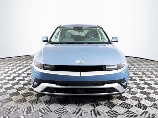 2025 Hyundai IONIQ 5 SE