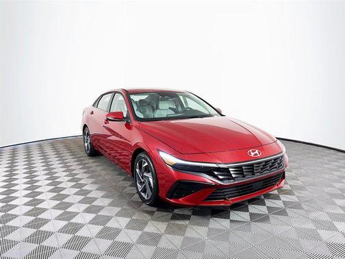 2025 Hyundai ELANTRA Limited