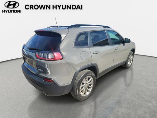 2022 Jeep Cherokee Latitude Lux