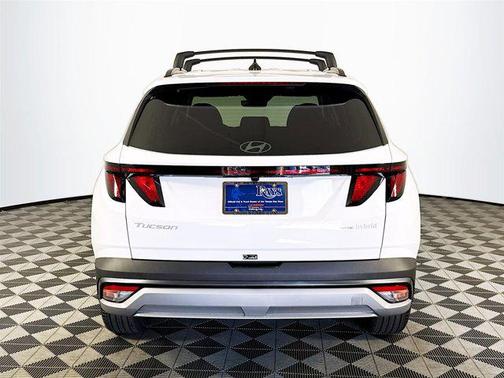 2026 Hyundai TUCSON Hybrid SEL