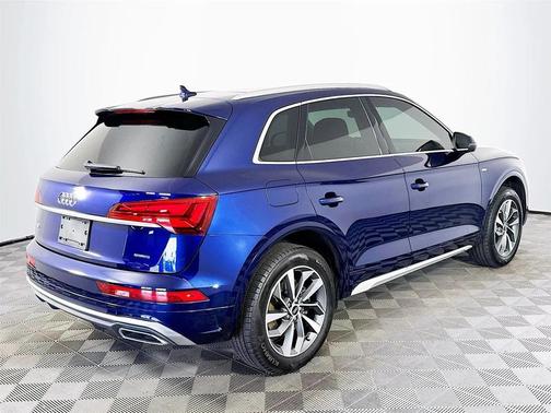2022 Audi Q5 45 S line Premium