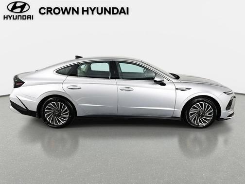 2025 Hyundai SONATA Hybrid SE