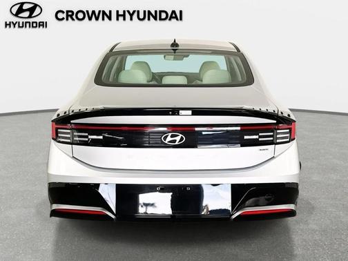 2025 Hyundai SONATA Hybrid SE